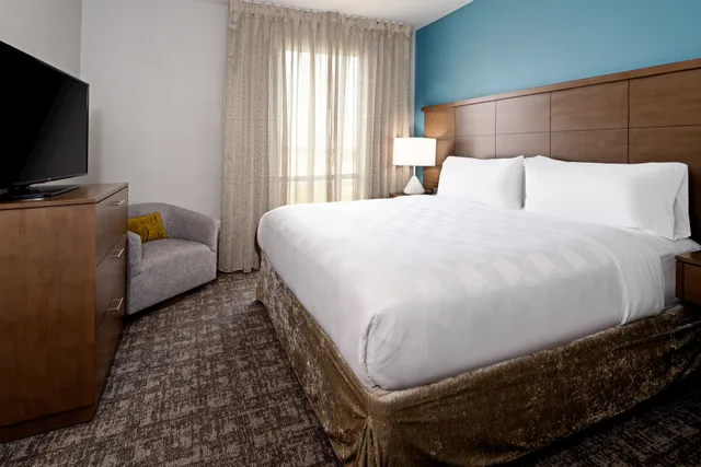 2 Bedrooms, Suite, 2 King Beds, Staybridge Suites Long Beach Airport 1/8