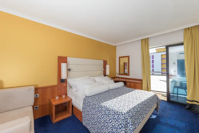غرفة كومفورت مفردة، Ilirija Hotel 1/2