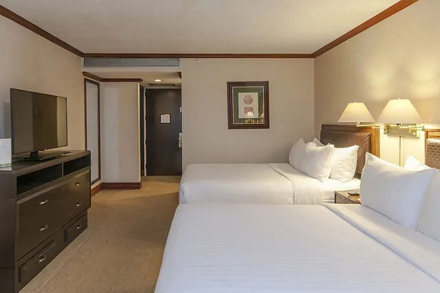 غرفة قياسية بسريرين مزدوجين بإطلالة على المدينة، Delta Hotels by Marriott San Jose Aurola 1/7