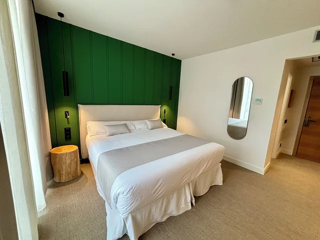 غرفة ديلوكس بسرير كوين، Hotel Mondragon 2/3