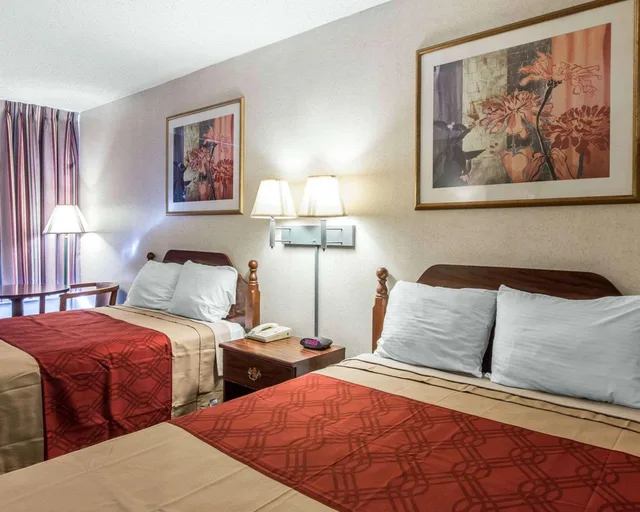 غرفة مزدوجة، Econo Lodge Calhoun South 3/5