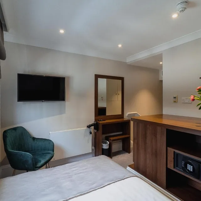 Small Double Room, London House Hotel 6/10