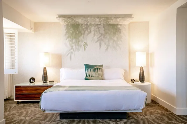 جناح بسريرين مزدوجين، W Los Angeles West Beverly Hills 2/5