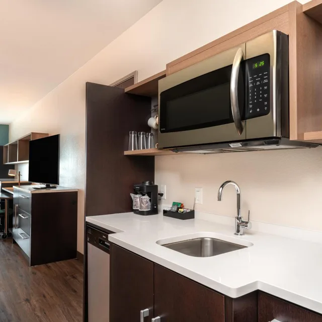 جناح استوديو بسريرين كوين مع أريكة، Home2 Suites by Hilton Lake Havasu City 6/7