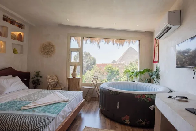 غرفة أساسية بسرير كينج بإطلالة على الجبل، 3 Pyramids View Inn 8/10