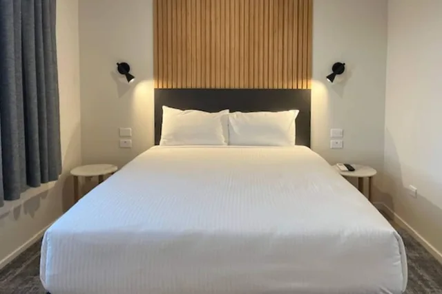 استوديو عائلي بسرير كوين وسرير فردي بغرفتين مع أريكة، Quality Hotel City Centre 3/9