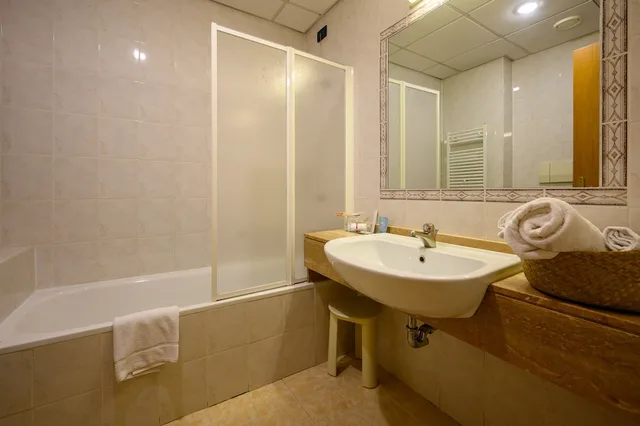 غرفة بسريرين منفصلين، Torre Di Pratolungo Hotel 7/9