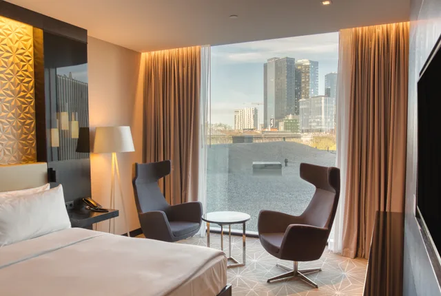 جناح، Hilton Tallinn Park 2/4