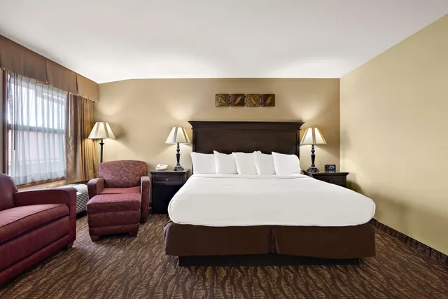 Suite, King and Double Bed, with Extra Double Bed, Best Western Center Pointe Inn 5/10