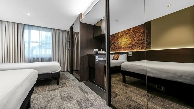 غرفة قياسية بسريرين مزدوجين، Heeton Concept Hotel - Luma Hammersmith 9/10
