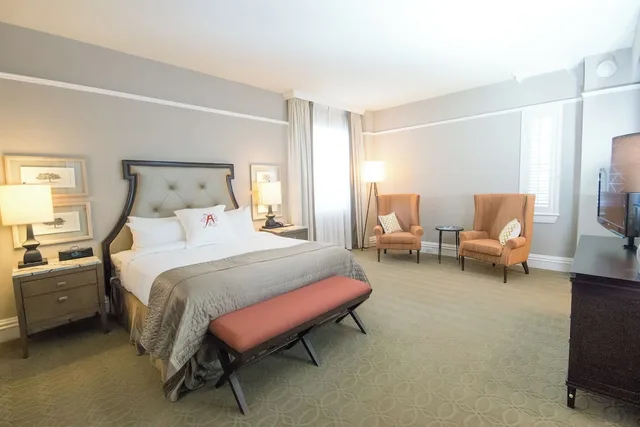 جناح بسرير كينج مع أريكة، The Algonquin Resort St Andrews By the Sea Autograph Collection 7/10