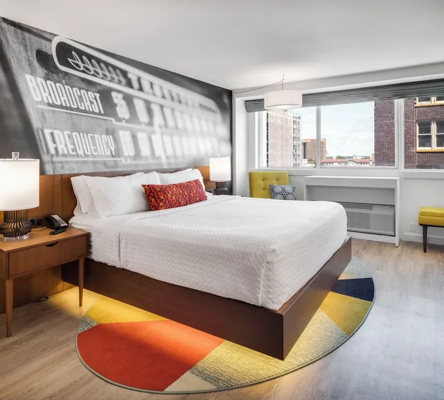 غرفة بريميوم بسرير كينج، Hotel Indigo Memphis Downtown 4/8