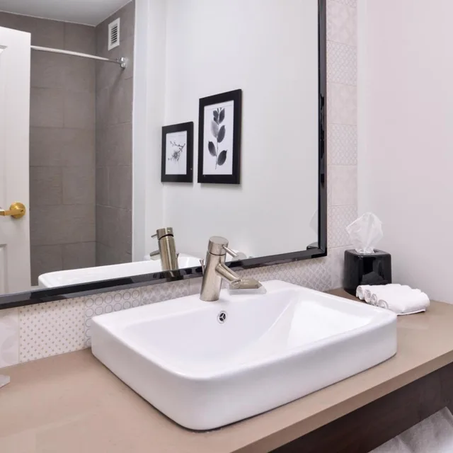 جناح بسرير كوين بغرفة نوم واحدة، Country Inn and Suites By Radisson Tinley Park IL 5/6