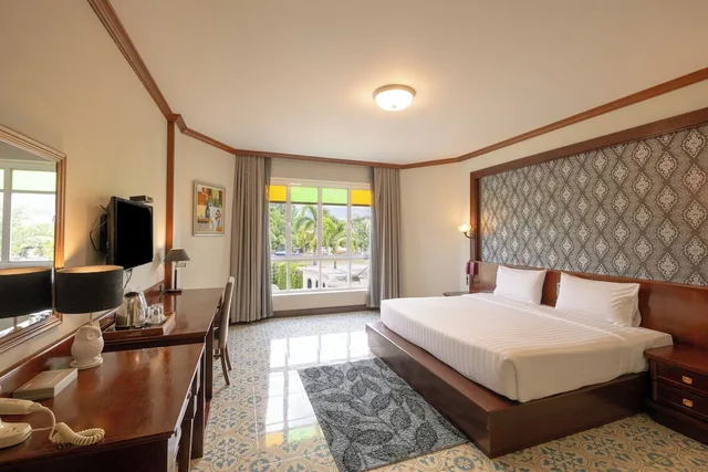 غرفة غراند ديلوكس بسرير مزدوج، Erawan Hotel 4/10