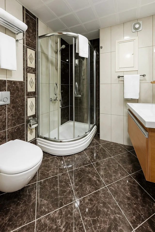 غرفة قياسية ثلاثية، Grand Hotel Avcilar 3/5