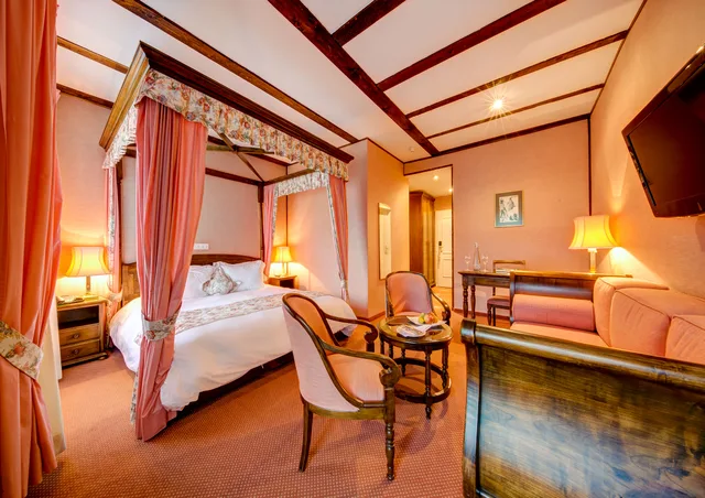 Deluxe, Double Bed, West View, South Wing، Hotel Regina Wengen 1/8