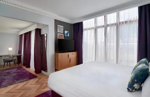 Heaven, Suite, King Bed، NYX Hotel London Holborn by Leonardo Hotels 2/2