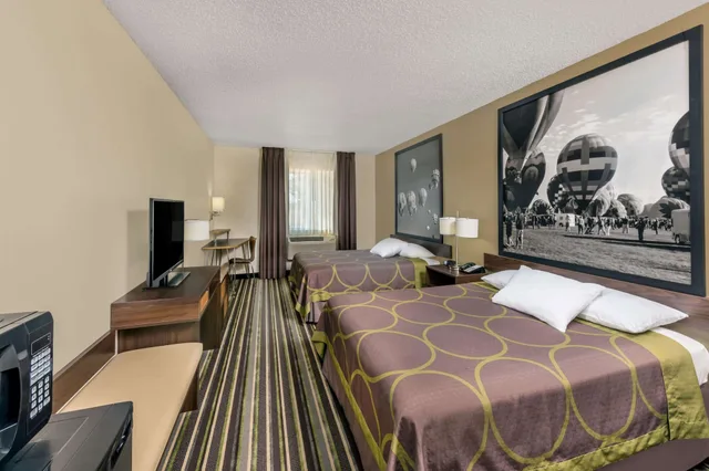 غرفة بسريرين كوين لذوي الإعاقة، Super 8 By Wyndham Roswell 1/2