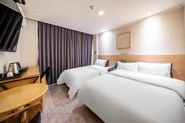 غرفة بسريرين منفصلين، Pyeongtaek Stay Hotel 2/10