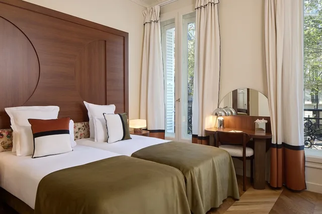 غرفة سوبيريور بسرير كوين، HOTEL D'ARGENSON 3/9