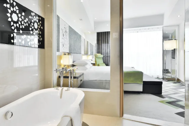 جناح تنفيذي بسرير كينج، Courtyard By Marriott Agra 6/6