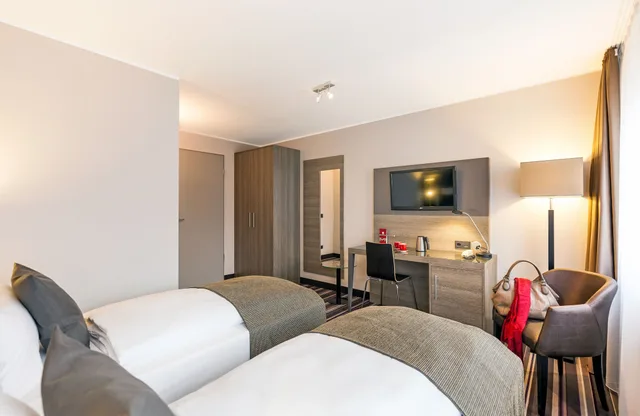 Comfort, Double Bed, Leonardo Hotel Nurnberg 4/10
