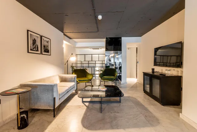 غرفة تنفيذية، The Londoner Hotel Sliema 1/1