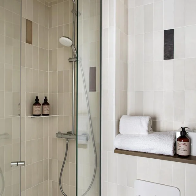 غرفة قياسية بسرير كينج، Hotel Ami - Orso Hotels 9/9