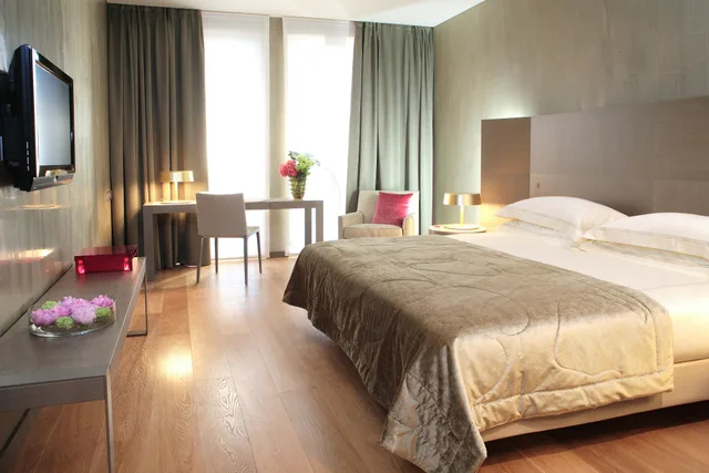 غرفة غراند ديلوكس، Rosa Grand Milano Starhotels Collezione 1/3