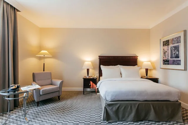 غرفة قياسية بسريرين منفصلين، Radisson Blu Carlton 3/10