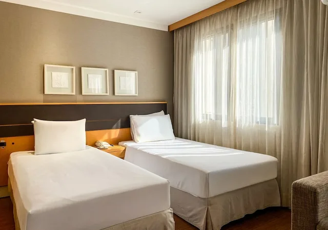 Standard, Twin Beds, Transamerica Executive Jardins 1/8