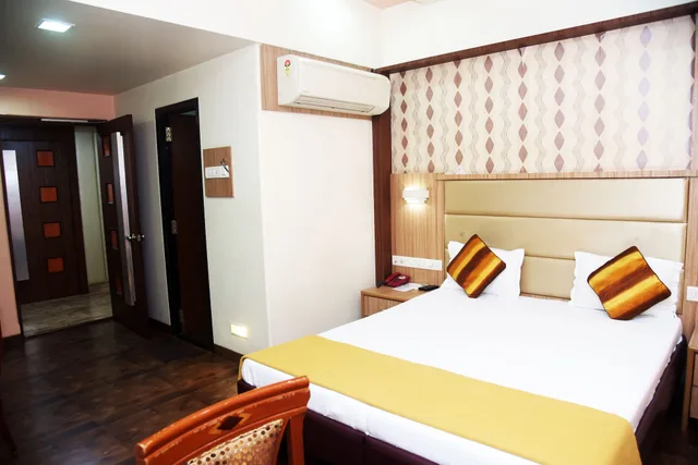 Executive, Double Bed, Hotel Indiana Inn 1/3