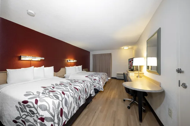 غرفة قياسية بسريرين مزدوجين، Red Roof Inn Myrtle Beach Hotel - Market Commons 4/10