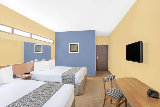 Room, 2 Queen Beds, Accessible, Microtel Inn & Suites By Wyndham Chili /Rochester Airport 2/3