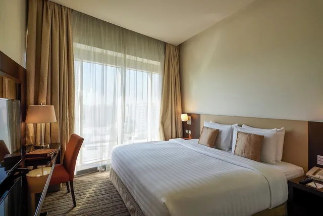 غرفة ديلوكس مفردة بسرير كينج، Safir Hotel Doha 1/1