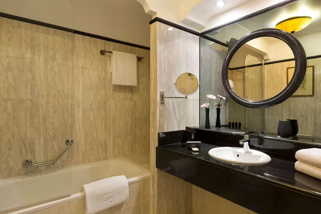 غرفة قياسية مفردة، Melia Paris Vendome 2/5