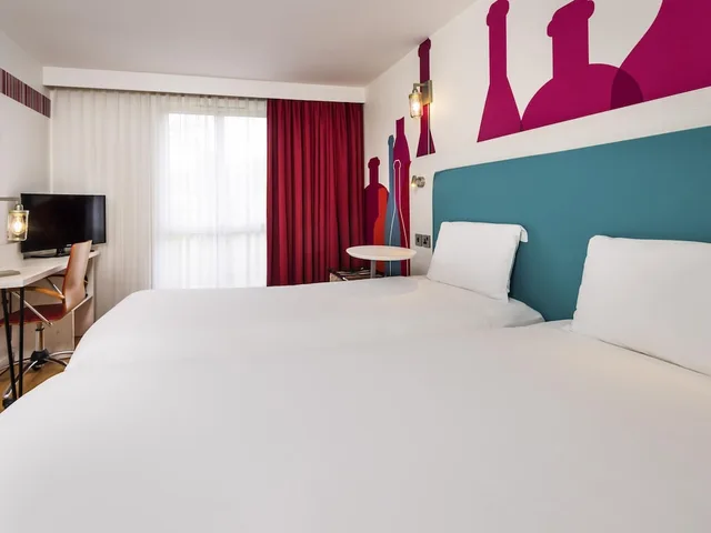 Duet, Twin Beds، Ibis Styles Barnsley 6/8