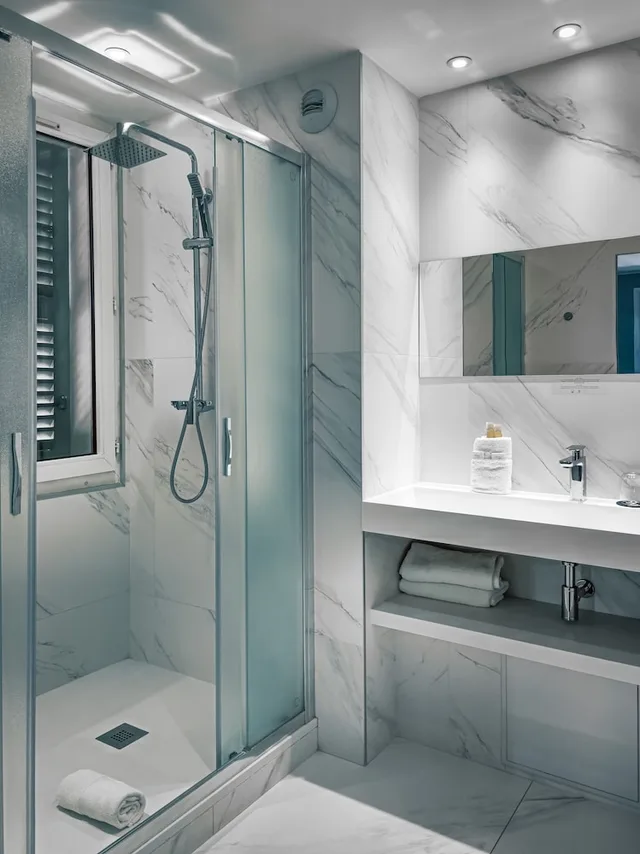 جناح بسرير كينج مع أريكة، Grand Hôtel Dauphiné 6/9