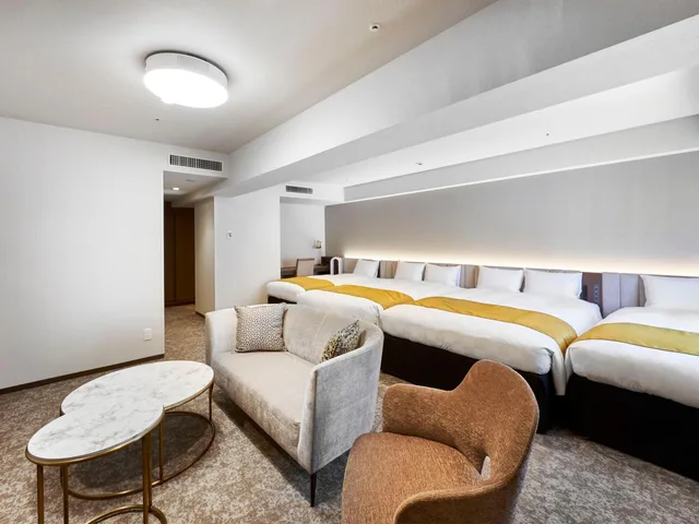 Junior Suite, Two Extra Beds، Daiwa Roynet Hotel Osaka Kitahama 2/4