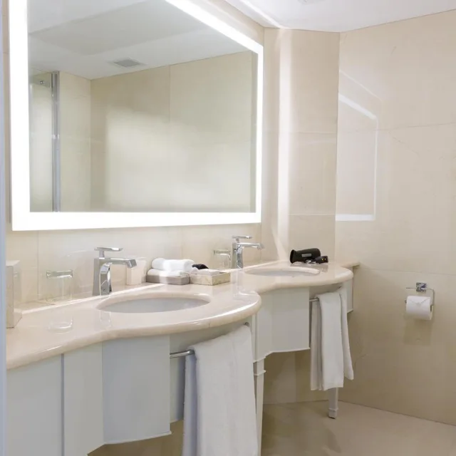 جناح بسرير كينج، Chateau Vaudreuil Hotel Suites 6/7