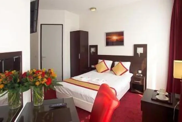 غرفة قياسية بسريرين منفصلين بشرفة، Hotel Allure 6/9