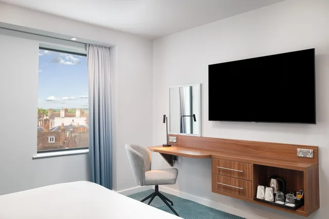 غرفة بسرير كوين لذوي الإعاقة، Hampton by Hilton Canterbury 4/6