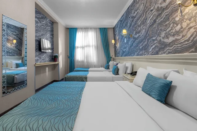 غرفة عائلية بسرير مزدوج وسريرين منفصلين، VALIDE HOTEL 2/6