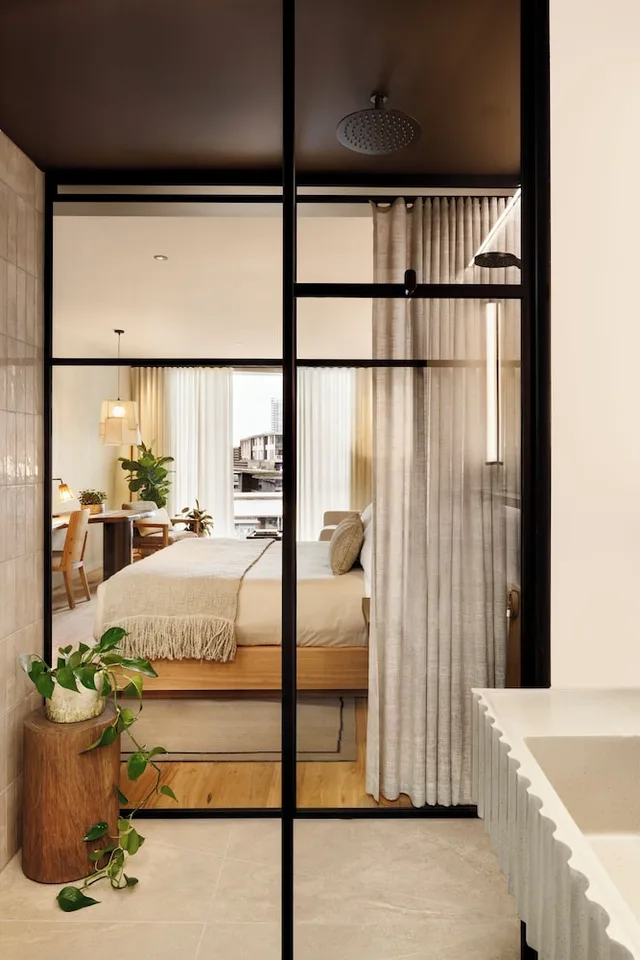 City, Suite, King Bed, 1 Hotel Melbourne 3/4