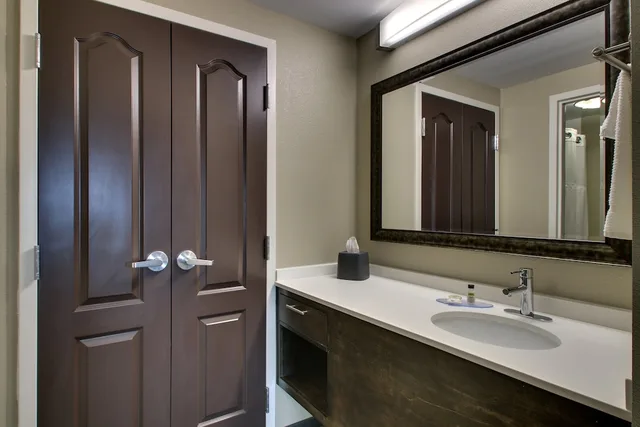 جناح بسرير كينج بغرفة نوم واحدة بمطبخ لذوي الإعاقة، Staybridge Suites ROCK HILL 6/7