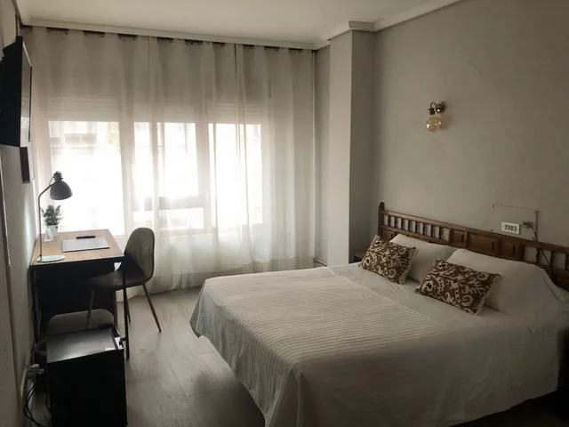 غرفة قياسية بسرير مزدوج، Marques de Santillana Hotel 7/10
