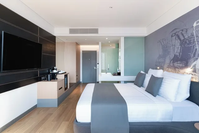 غرفة تنفيذية بسرير كينج، Novotel Phnom Penh BKK 1 2/10