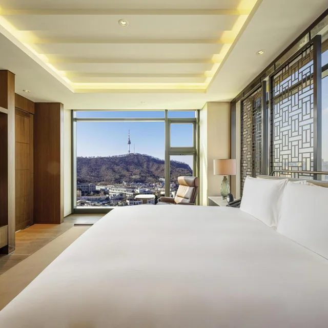 1 Bedroom, Ambassador, Suite, King Bed، The Ambassador Seoul - A Pullman Hotel 2/3