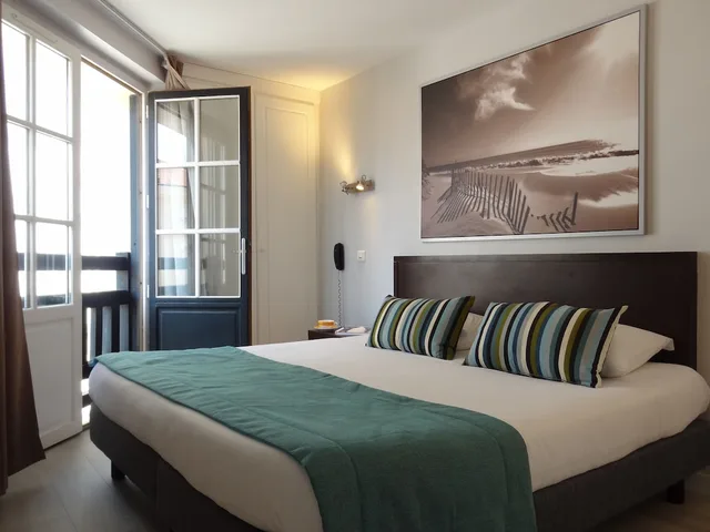 شقة بسريرين منفصلين مع أريكة، Hotel Florida 2/5