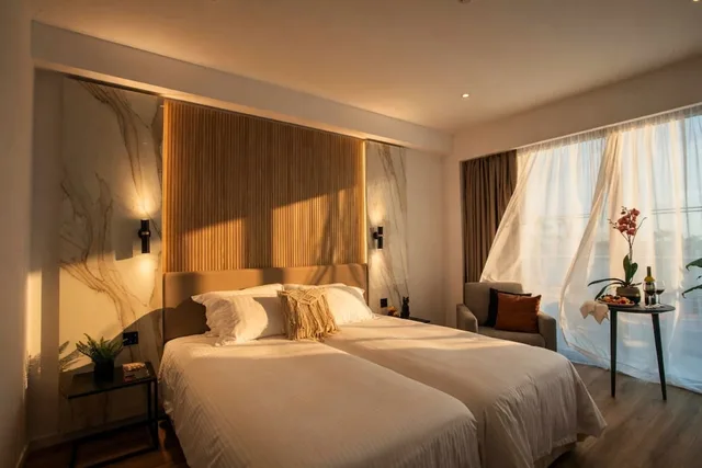 غرفة سوبيريور بسرير مزدوج بإطلالة على البحر، Cavo Maris Beach Hotel 5/8